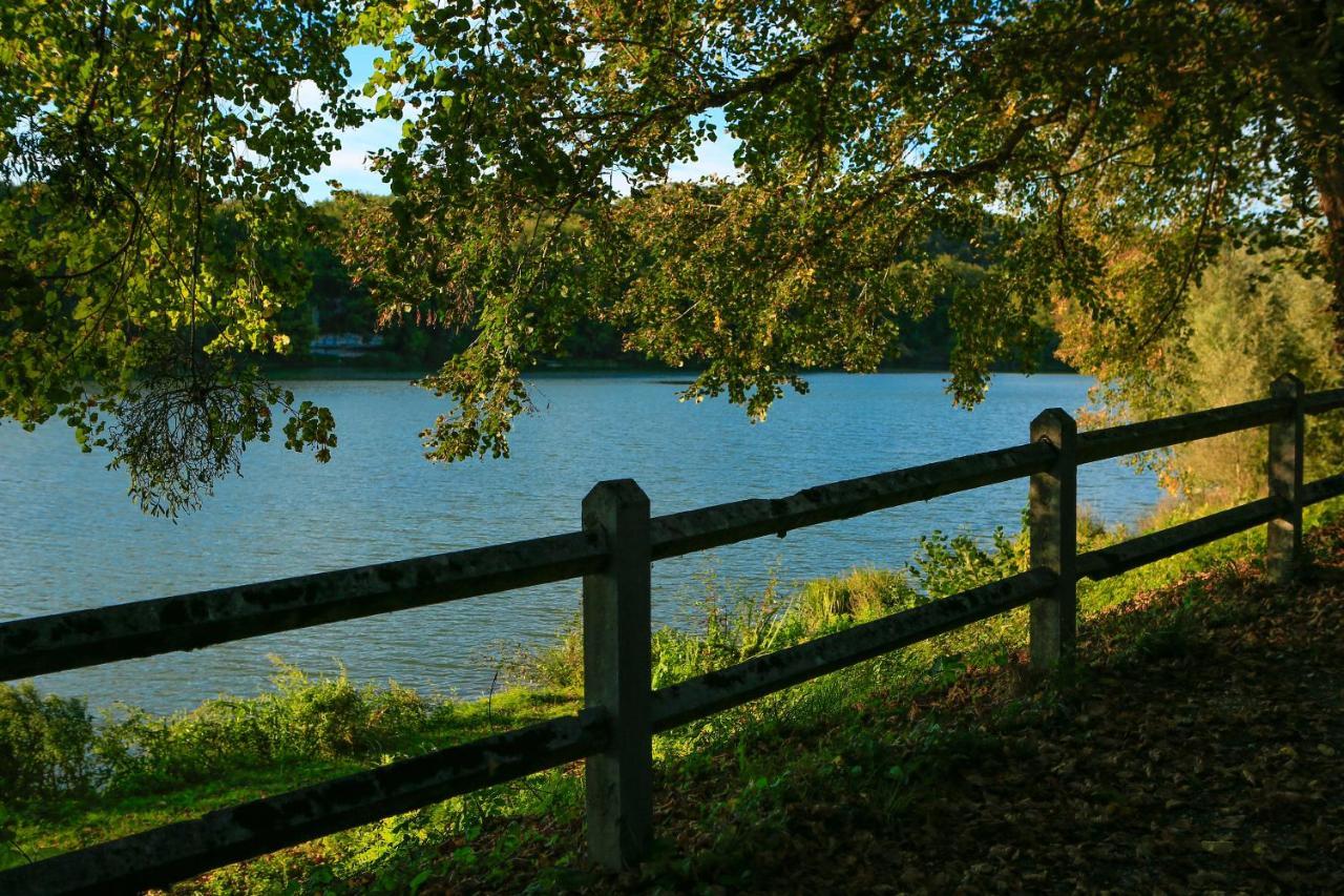 Logis Hotels Domaine Du Chatelard Dirac Zewnętrze zdjęcie