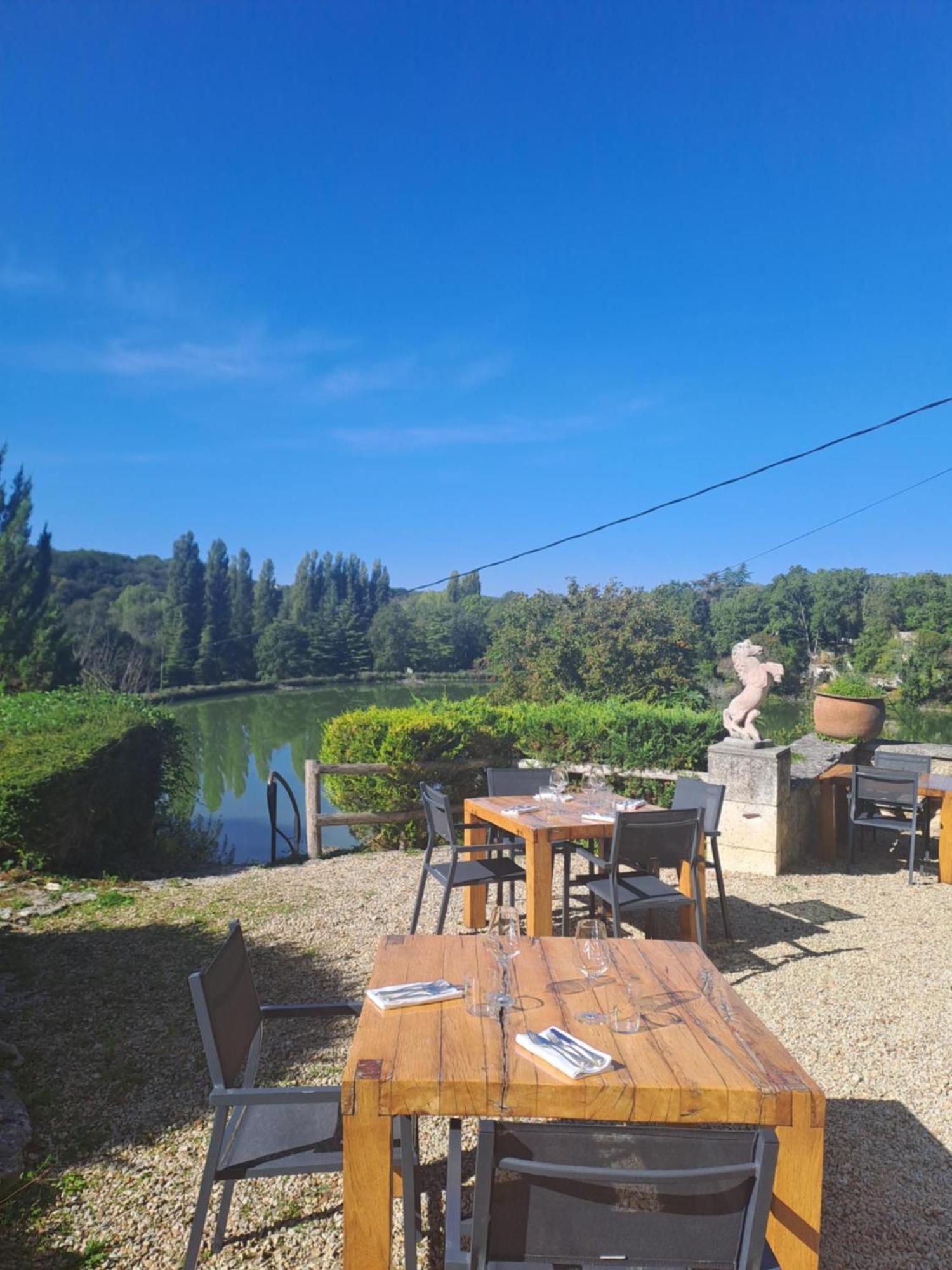 Logis Hotels Domaine Du Chatelard Dirac Zewnętrze zdjęcie
